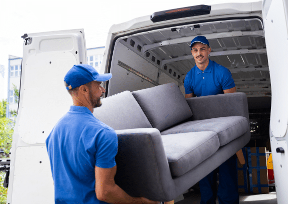 Ventajas de trabajar con empresas recogida de muebles