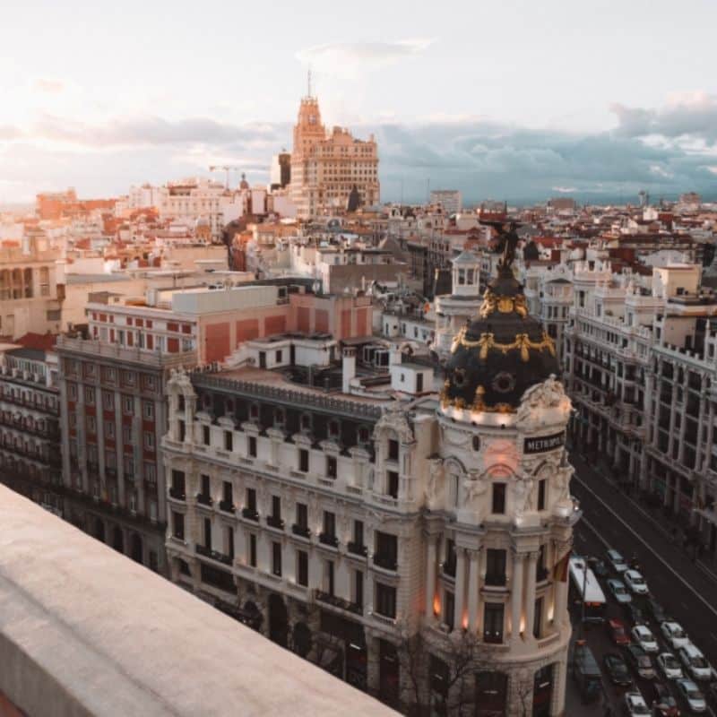 Servicios profesionales para la limpieza final de obra en Madrid