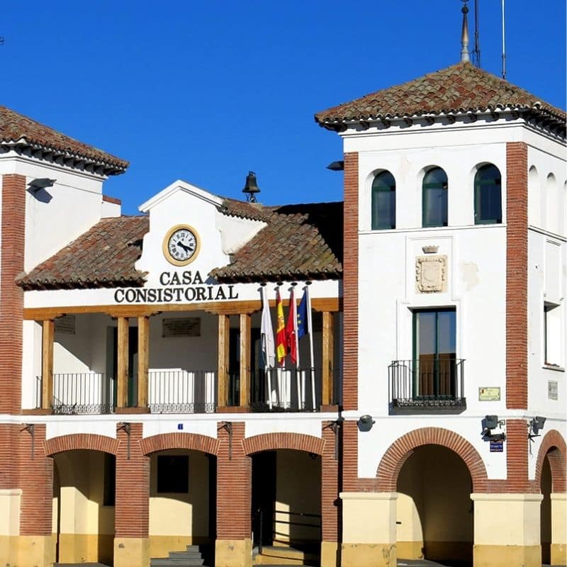 Servicios profesionales para la limpieza final de obra en Pinto
